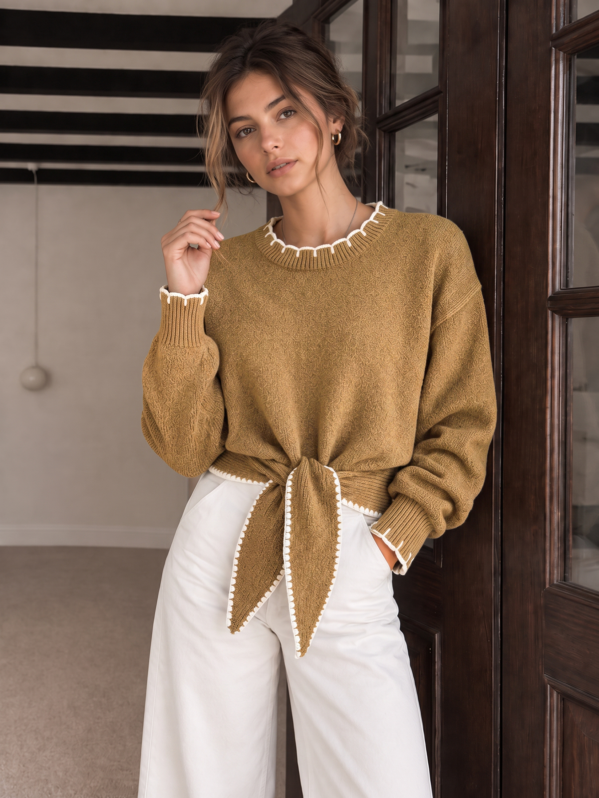 Contrast Trim Tie-Front Cropped Knit Sweater