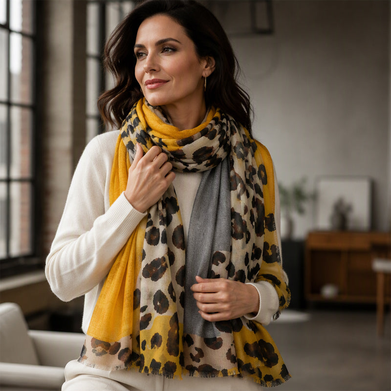 Sienna™ | Elegant Leopard Print Scarf 🧣